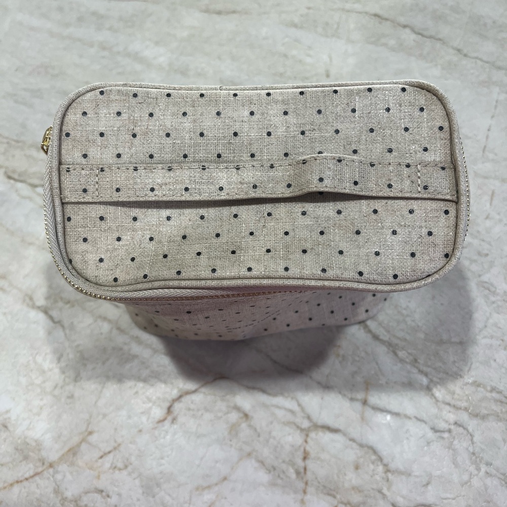 Kate Spade Polka Dot Lunch Bag with Gold Zipper - Picture 5 of 9